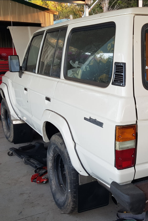 Wheel Flares (replica/replacement for OEM flares) for 60 Series Landcruiser - by FRP Flares